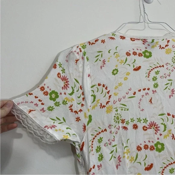 Y2K Style Nasty Gal Mini Dress Size 6 Lace Trim Floral V Neck Lightweight - Picture 11 of 15